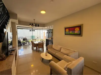 Dúplex en venta en Parques del Yacht, Lambaré 4