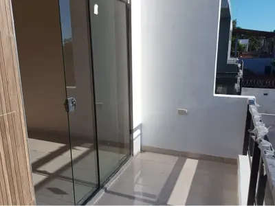 Duplex for sale facing Costanera Este, Encarnación 4