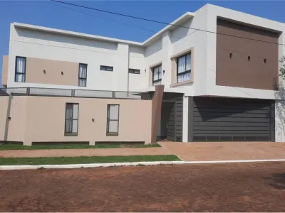 Dúplex Misioneros à venda em Kennedy, Encarnação 3