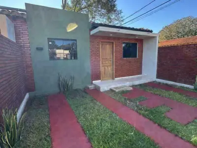 Duplex quase novo à venda no Reducto, San Lorenzo 2