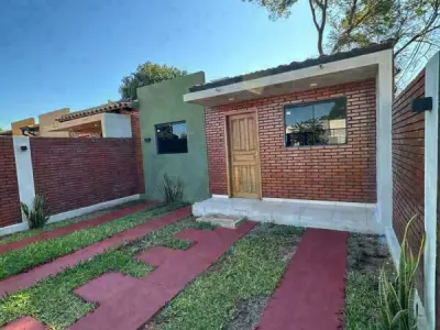 Duplex quase novo à venda no Reducto, San Lorenzo 3