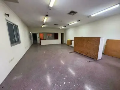 Edifício comercial com depósito à venda em Vista Alegre, Assunção 4
