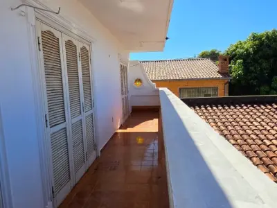 Edificio comercial de dois pisos em Los Laureles 3