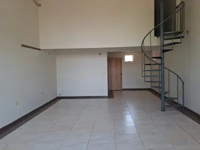 Edifício comercial à venda no Centro de Minga Guazú 4