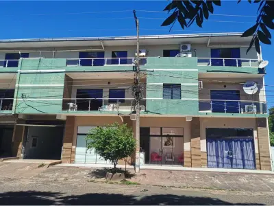 Edifício comercial à venda no centro de Salto del Guairá 4