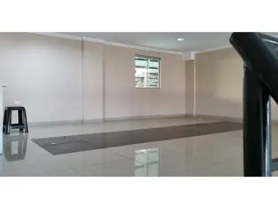 Edifício comercial à venda no Km 8 Acaray, Ciudad del Este 4