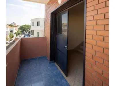 Edifício comercial à venda em Pettirossi, Assunção 3