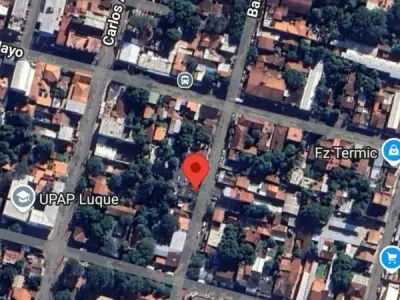 Edificio comercial y residencial en venta en el centro de Luque 3
