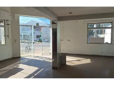Edifício comercial e residencial à venda em San Vicente 3