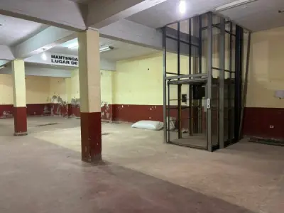 Edificio corporativo de 4 niveles en venta en San Vicente, Asunción 4