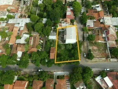 Corner Building for Sale – Salvador del Mundo, Asunción 3