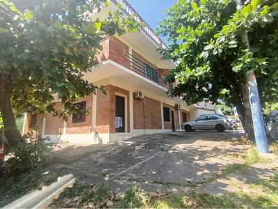 Edificio en venta con renta activa en Lambaré 2