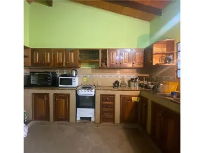 Casa en esquina en venta en Isla Bogado, Luque 3