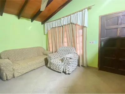 Casa en esquina en venta en Isla Bogado, Luque 4
