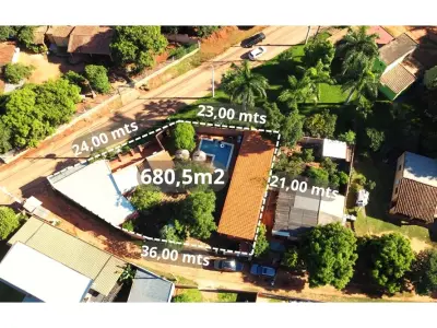 À venda: local, casa e quinta com piscina em Itauguá 3