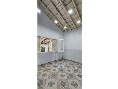 Espacio comercial y residencial en alquiler en Villa Aurelia 3