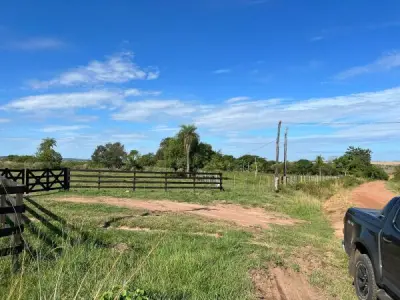 Estancia premium en venta en Caapucú, Paraguarí — 560 hectáreas sobre Ruta 1 2