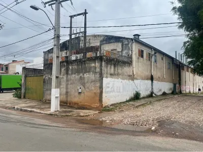 Galpón industrial en venta en Lambaré, Cuatro Mojones 4