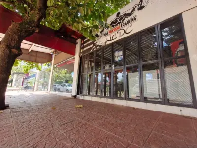 Gimnasio en venta en Luque, Campo Grande 3