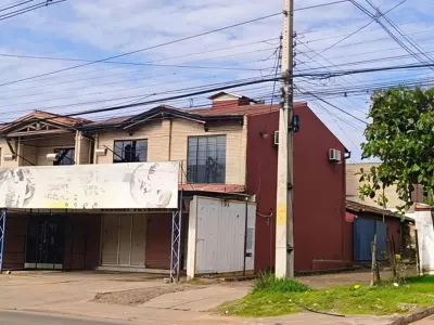Espaço comercial com 2 apartamentos à venda em Reducto 3