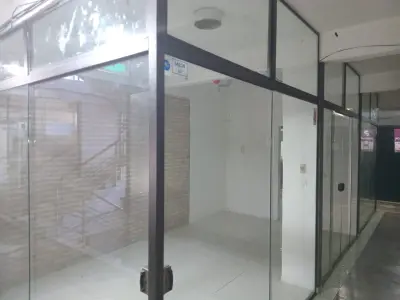Loja comercial com 3 ambientes no Shopping A&C, Mercado 4 3