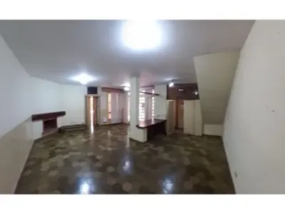 Local comercial para alugar apto para escritório em Ciudad Nueva 4
