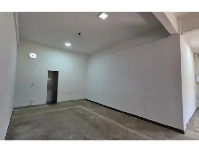 Local comercial en alquiler en Pitiantuta, Fernando de la Mora 4