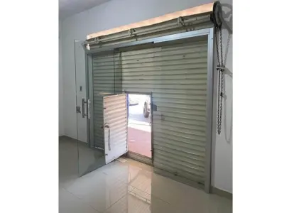 Local comercial en alquiler en San Lorenzo 3