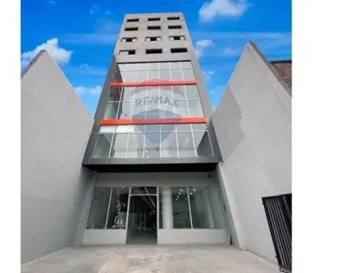 Local comercial en alquiler en Virgen de la Asunción 4