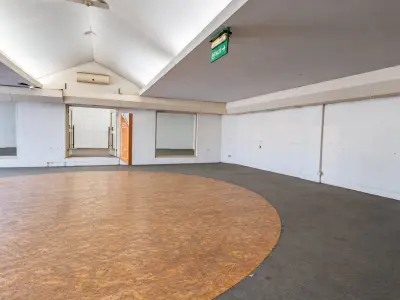 Local comercial en alquiler sobre Av. Artigas, Asunción 3
