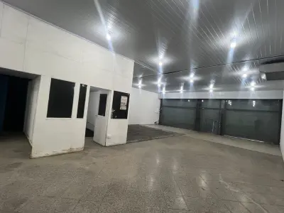 Local comercial en alquiler sobre Eusebio Ayala - 300 m² 3