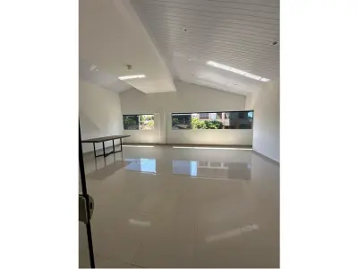Espaço comercial para alugar estilo coworking na Zona Alta, Encarnación 3