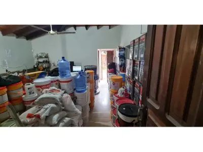 Local comercial en venta en el centro de San Lorenzo 3