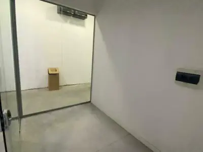 Commercial Space for Sale at Galería M4, Asunción 2