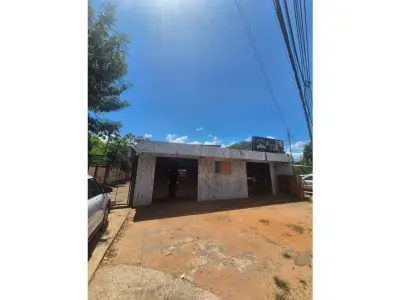 Local comercial à venda em Itauguá Central 3