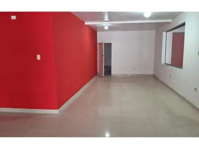 Local comercial en venta sobre Avda. Eusebio Ayala 3