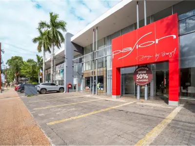 Local comercial en venta sobre Avenida España 3