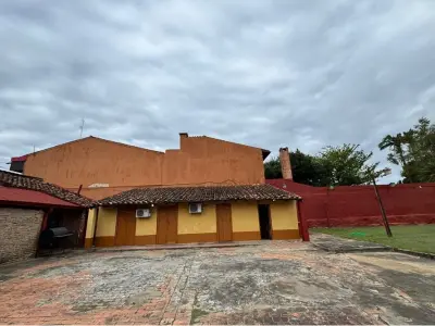 Commercial units and house for rent in Villeta 4