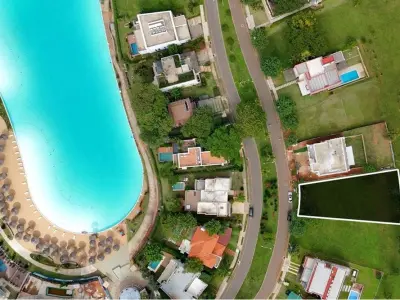 Land for sale in Aqua Village, San Bernardino 3