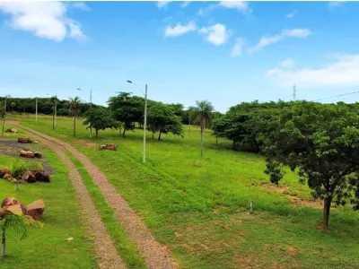 Lote à venda em condomínio fechado em Patiño, Ypacaraí 3
