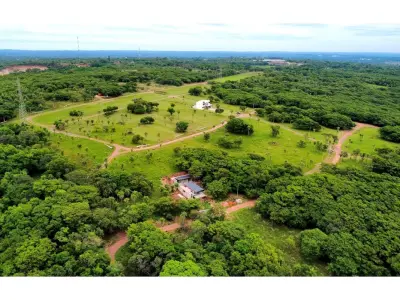 Lote à venda em condomínio fechado em Ypacaraí 4