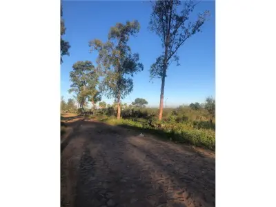 Lotes à venda em Costa Azul, Limpio 3