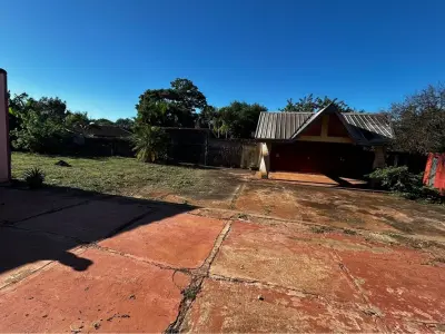 Lotes contiguos en venta en barrio San Pedro, Encarnación 3