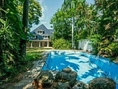 Mansion for rent in Las Mercedes, Asunción | 4 bedrooms and pool 4