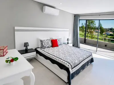 Moderna casa en venta en AquaVillage, Altos 2