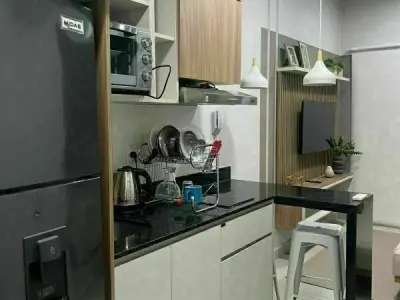 Monoambiente amoblado en alquiler en Luque, Campo Grande 3