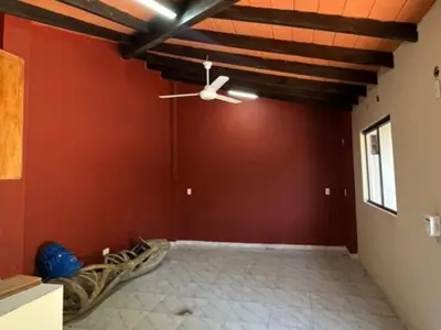 Monoambiente para alugar na Zona Leopardi 4