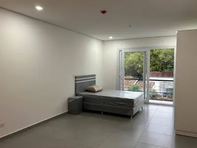 Semi-furnished studio apartment for rent in Ycuá Satí 3