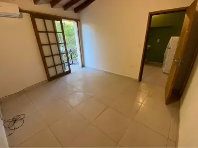 Monoambiente en venta con balcón en Fernando de la Mora 3
