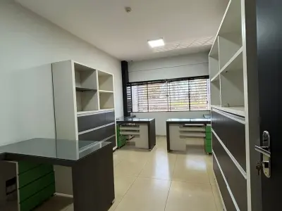 Oficina amoblada en alquiler en Ciudad del Este | 252 m² 2